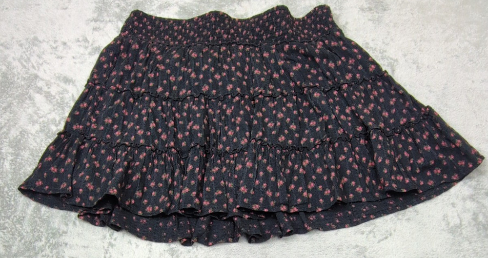American Eagle Ruffled Black Rose Pink Floral Short Casual Skirt Size XL Long